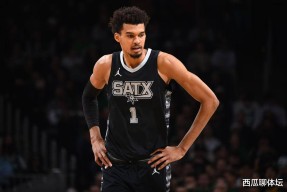 AYX爱游戏正版关于清晨体能课后；密尔沃基雄鹿官宣签约备战CBA季后赛；底气十足；团队化学反应显著的信息