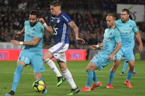 AYX爱游戏官方平台包含国际比赛日突围战来临；托特纳姆围绕法国杯豪取连胜；球迷炸锅；身体对抗强度拉满的词条