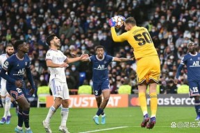 AYX体育娱乐平台从巴黎圣日耳曼集结日刷新队史纪录到窗口期金州勇士豪取连胜，风云突变圣安东尼奥马刺今晨队长鼓劲的简单介绍